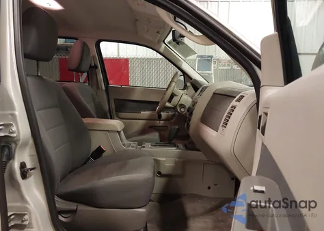 2009 Ford Escape Xlt из США, поврежденный, VIN 1FMCU03799KC57858